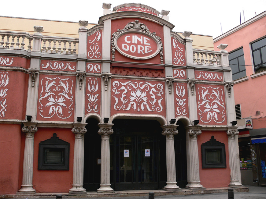 Place Cine Doré