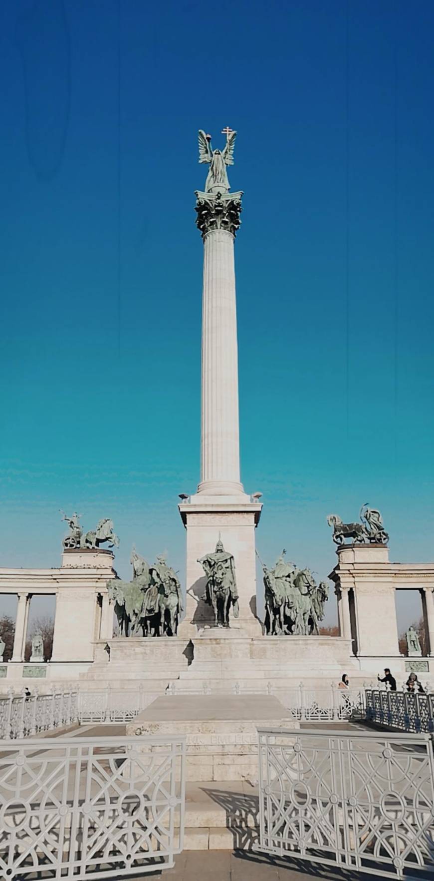 Place Plaza de los Héroes