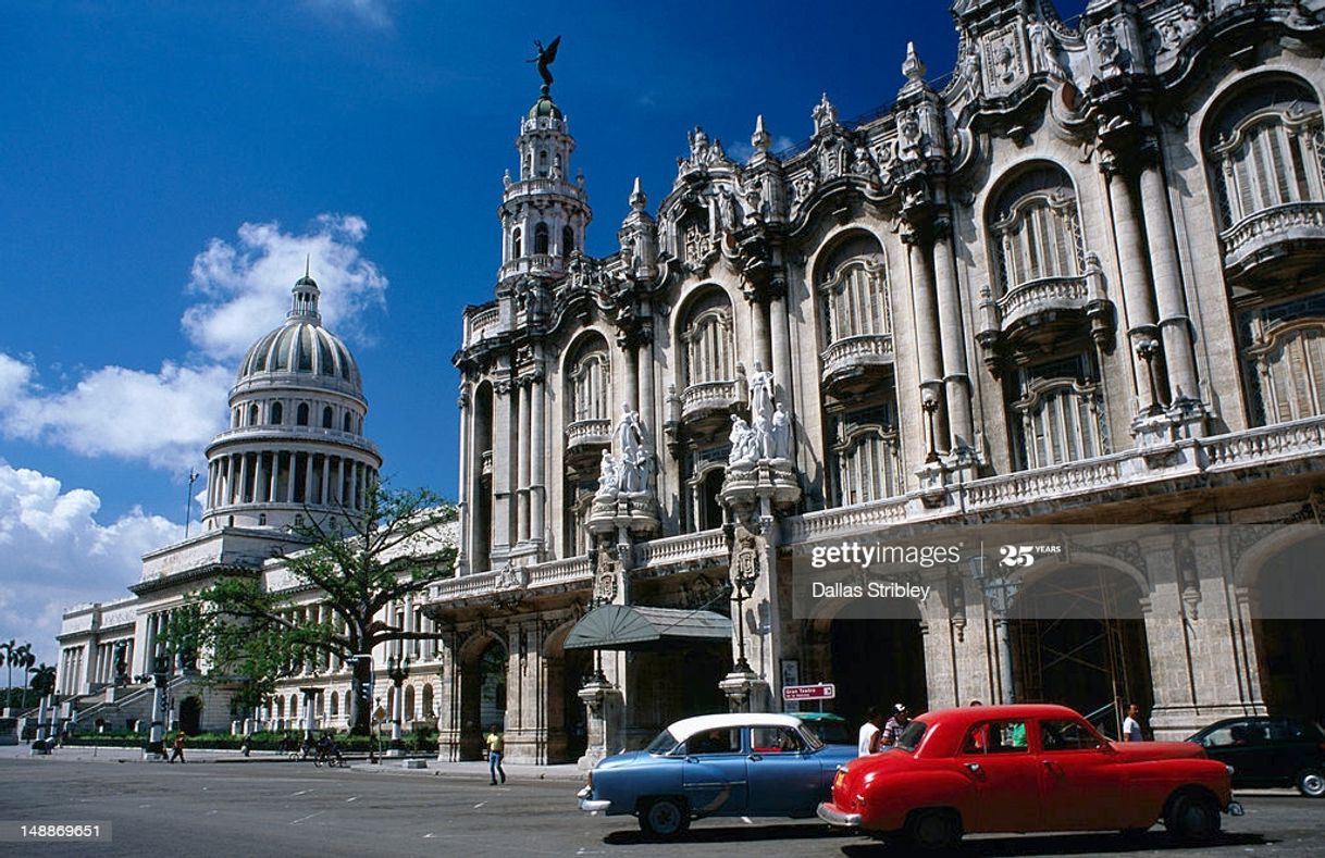 Place Teatro Nacional de Cuba