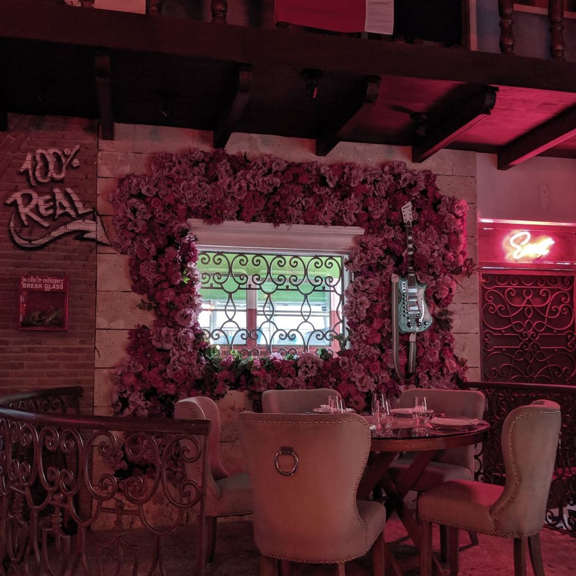 Restaurants La Bachata Rosa