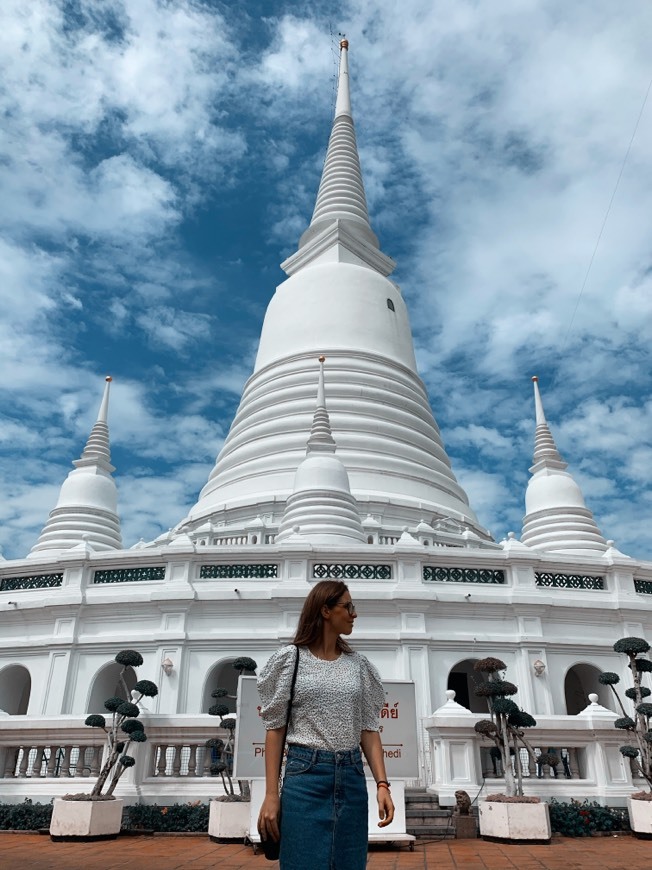 Place Wat Prayong