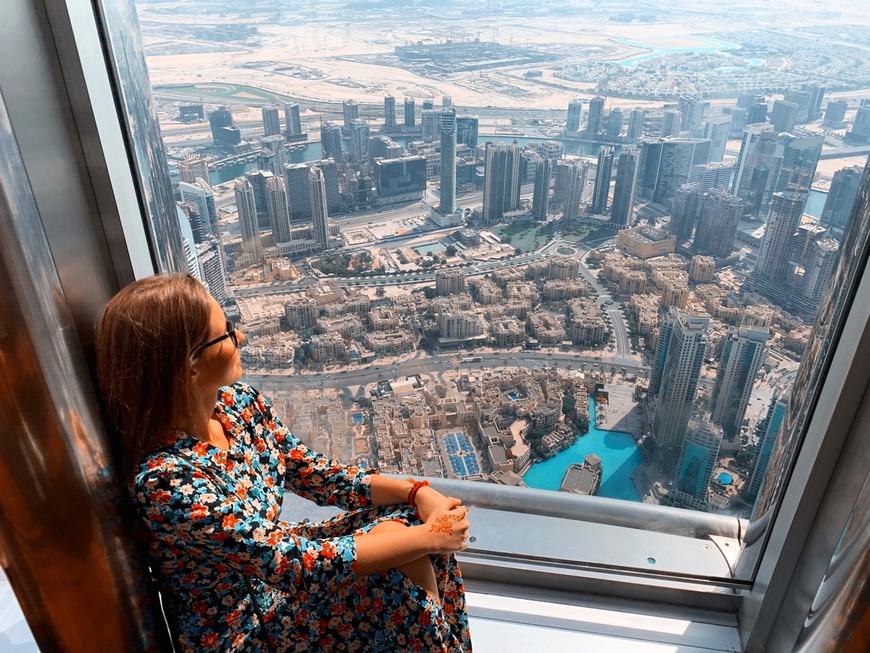 Lugar At The Top Burj Khalifa