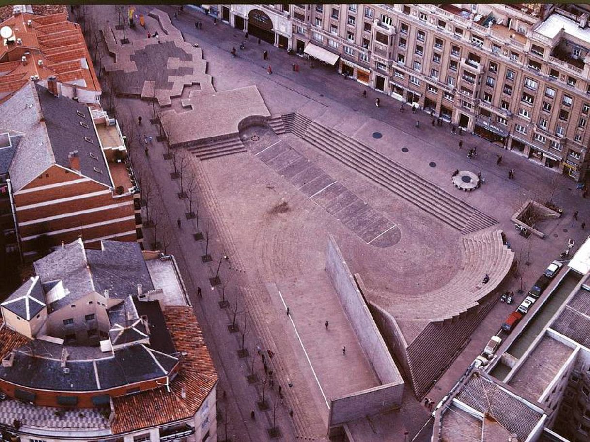 Lugares Plaza de los Fueros