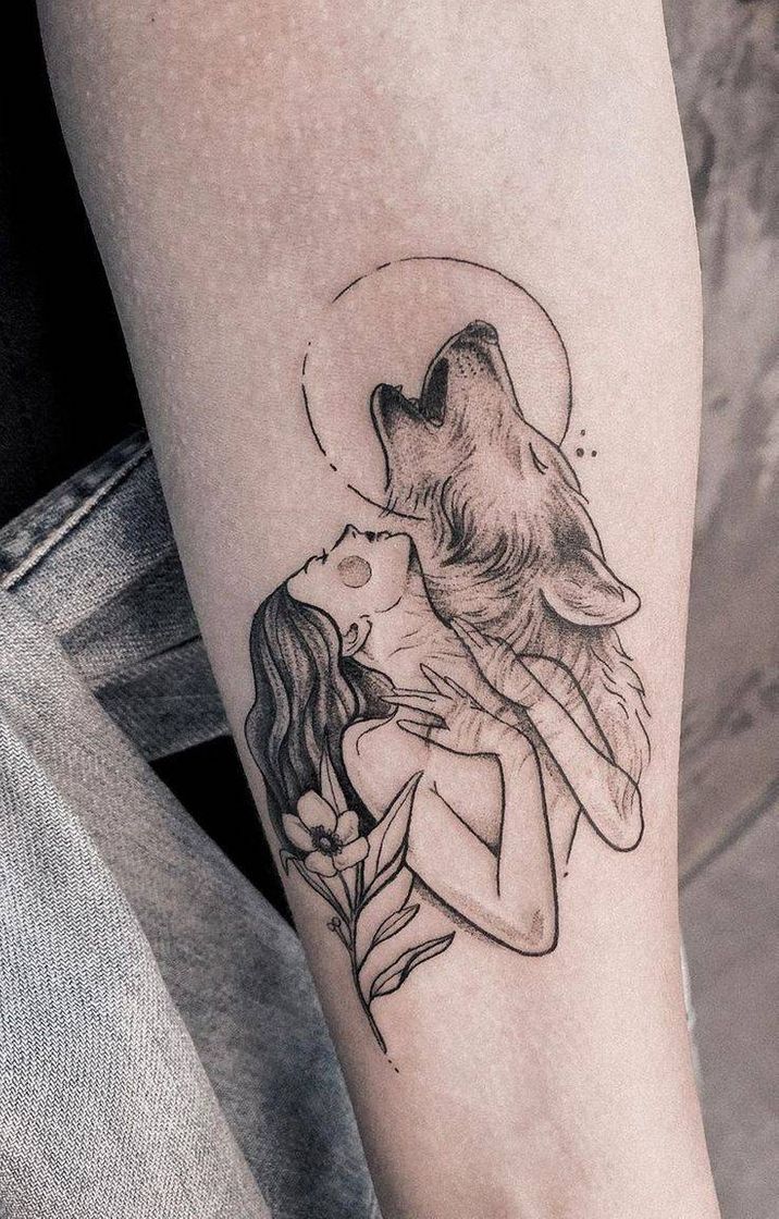 Fashion tatuagem lobo e deusa