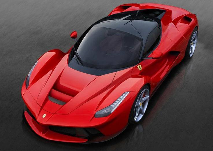 Moda Ferrari la Ferrari