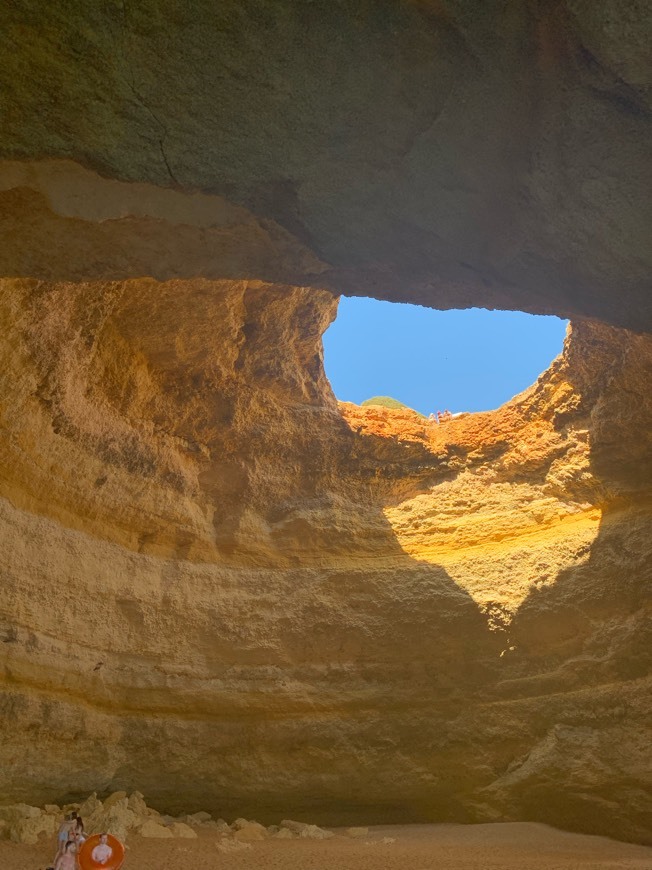 Place Benagil Caves