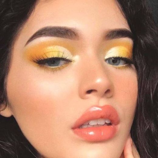 yellow cut crease