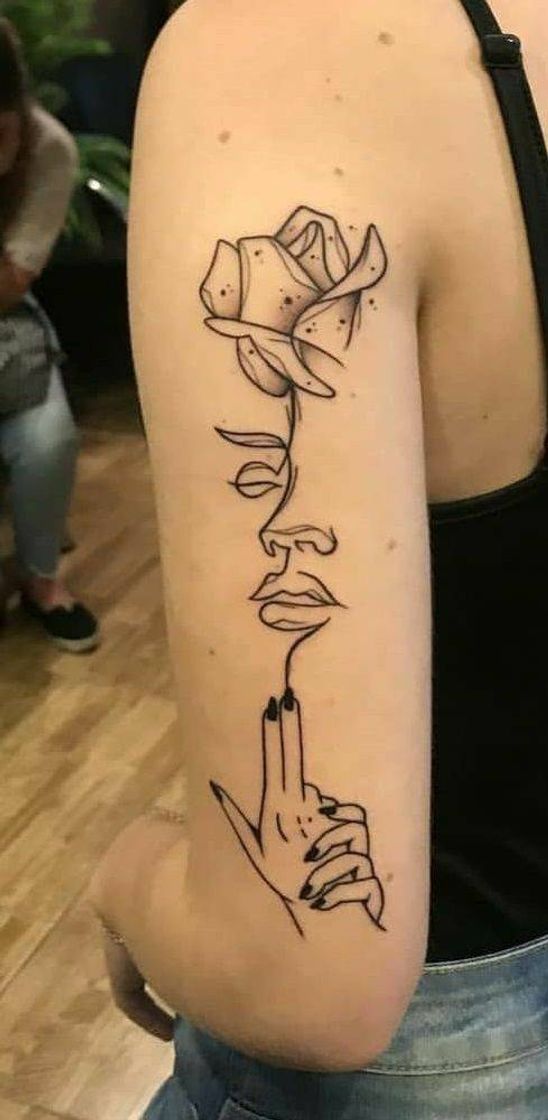 Fashion Tatuagem empoderada 