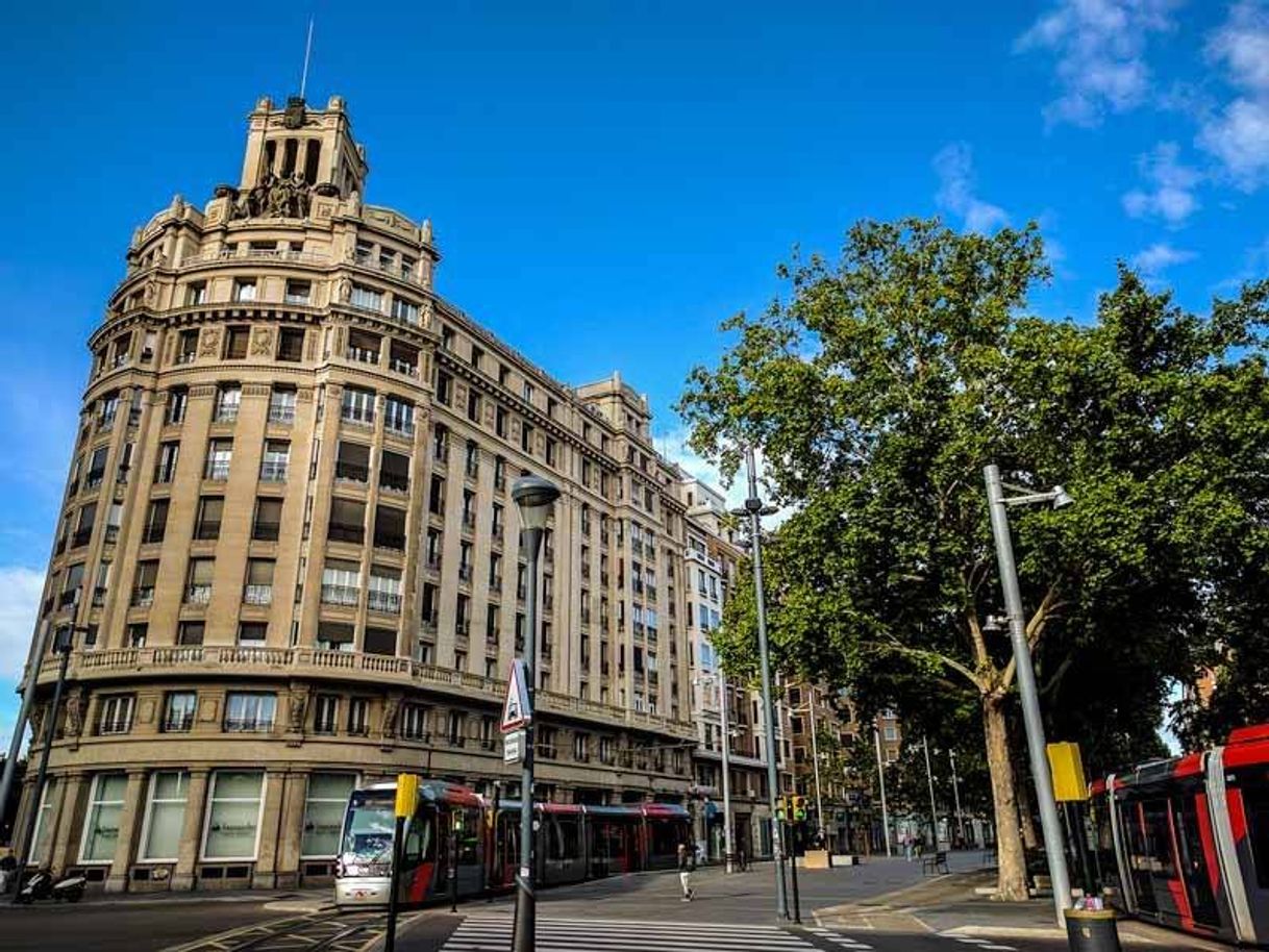 Lugar Paseo de la Gran Vía