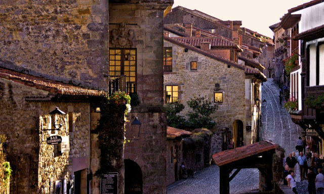 Place Santillana del Mar