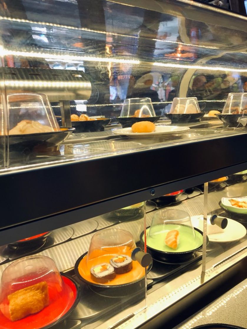 Restaurants Running Sushi in Osaka