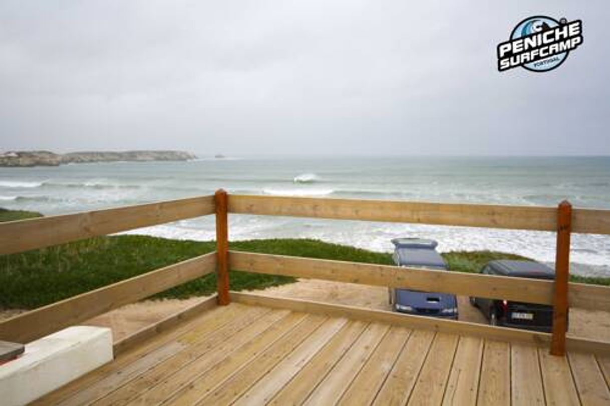 Lugar Peniche Surf Camp