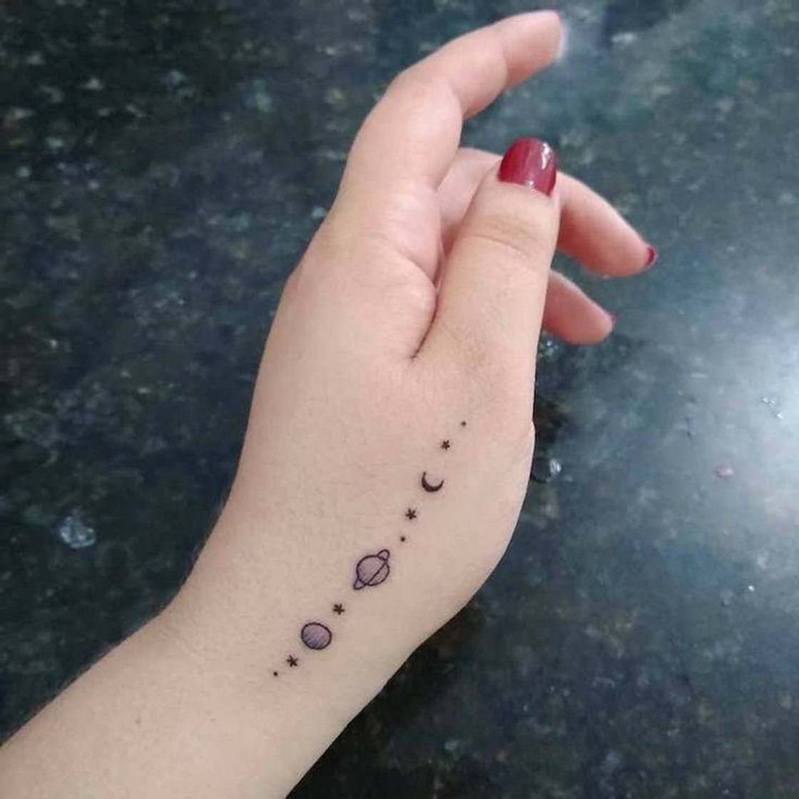 Fashion Tatuagem na mão 