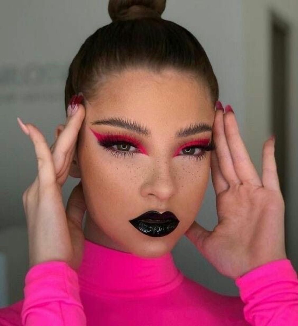 Moda Make rosa com preto 