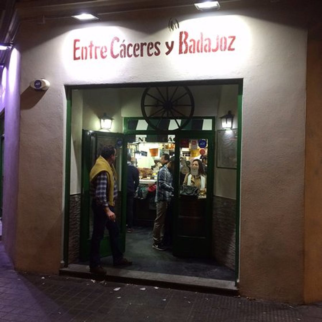 Restaurantes Entre Cáceres y Badajoz