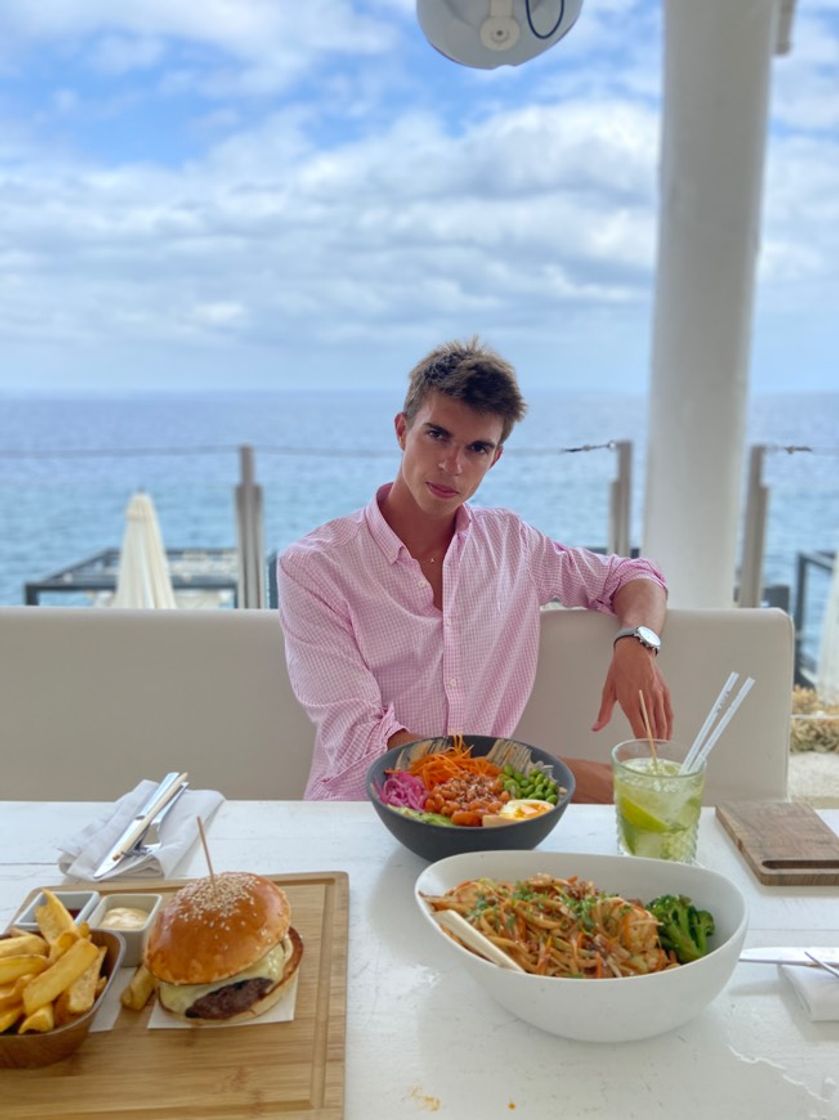 Place Purobeach Illetas - Beach Club