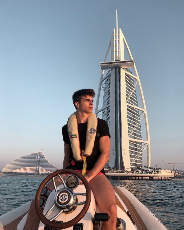 Lugar HERO OdySea Dubai Boat Tours