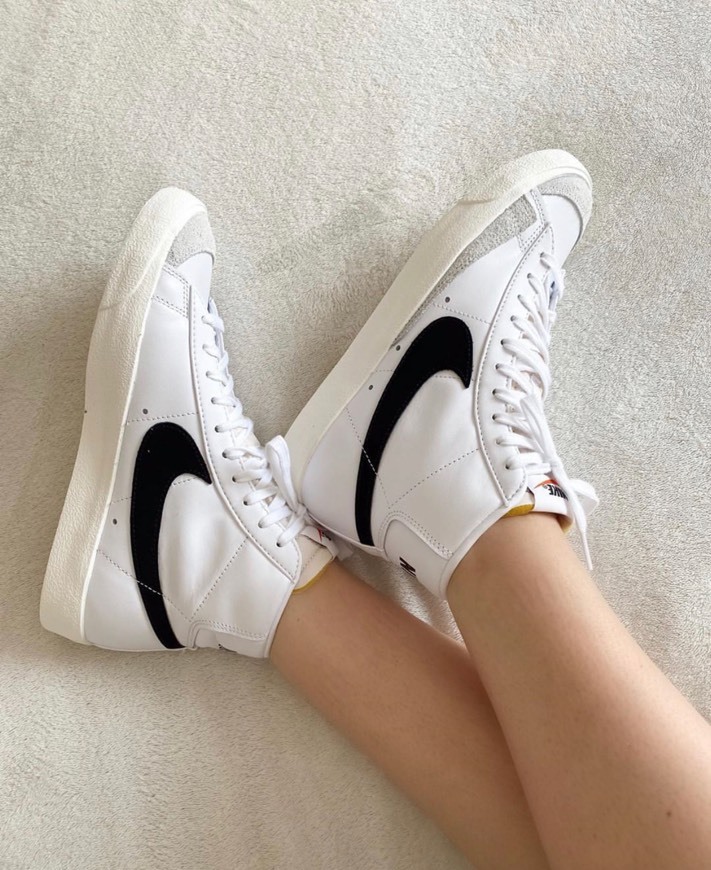Social Nike Blazer Mid