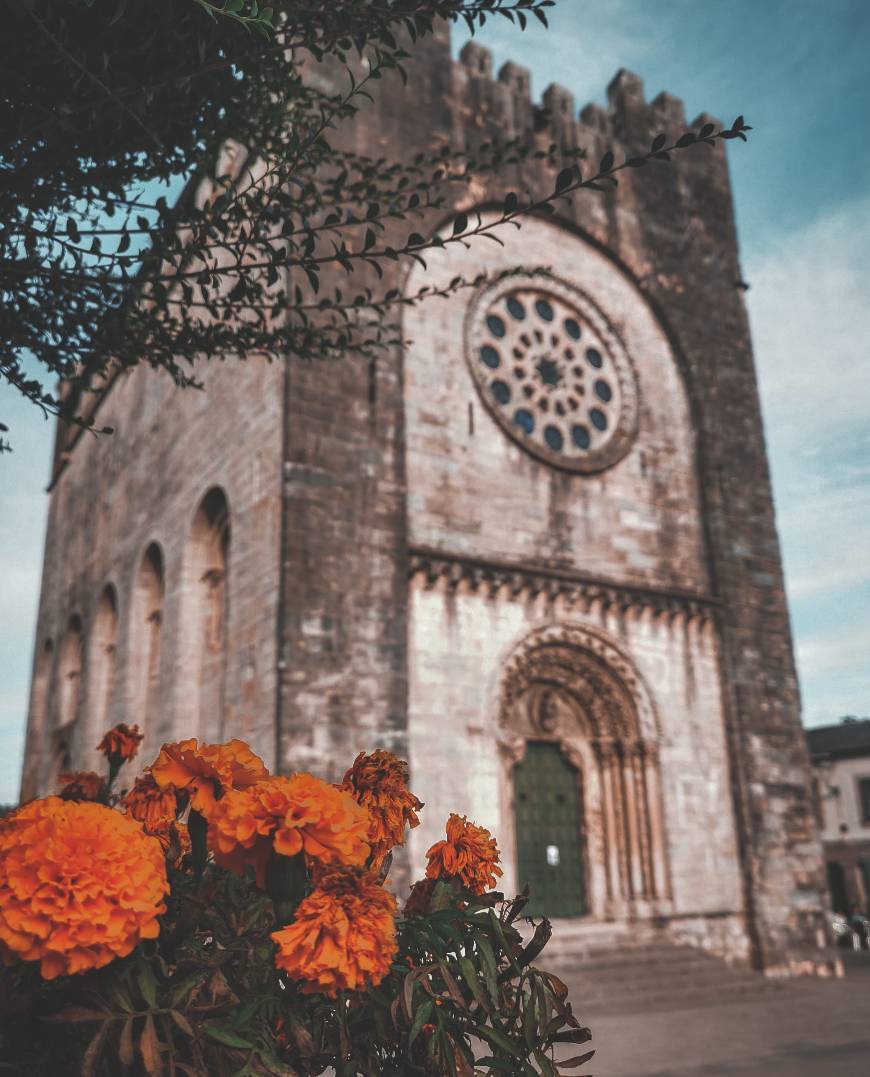 Place Igrexa de San Nicolao de Portomarín