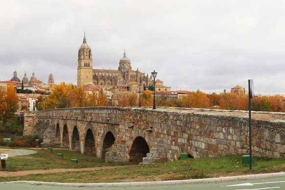 Place Puente romano de Salamanca 