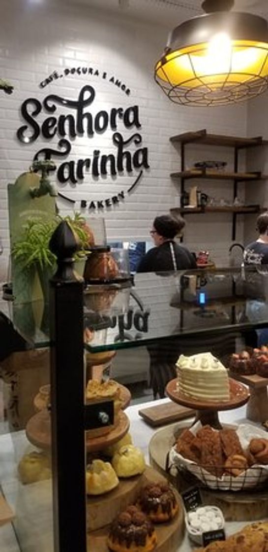 Place Senhora Farinha Bakery