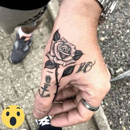 Tattoo na mão e no dedo🌟