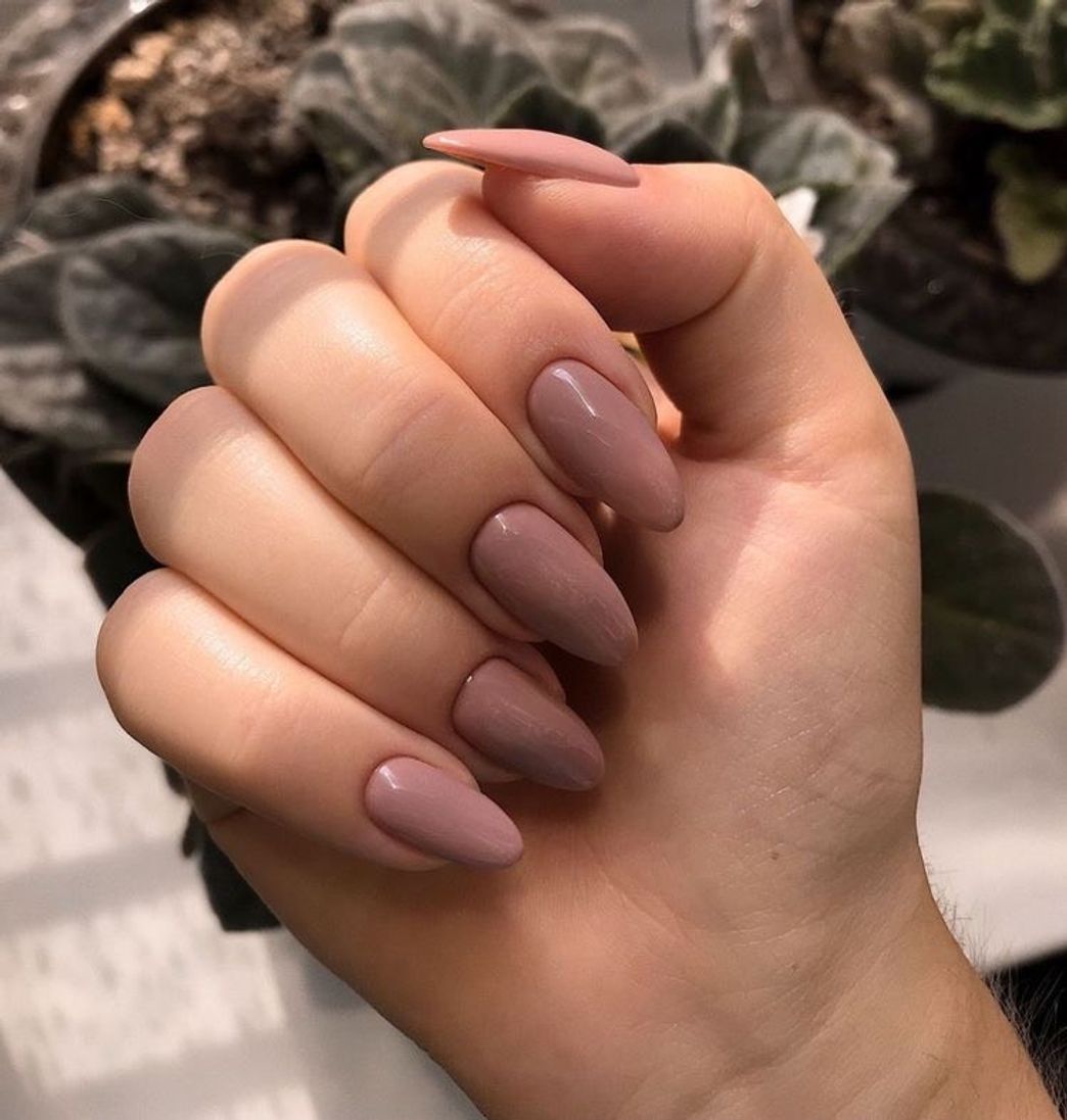 Moda Esmaltação beige