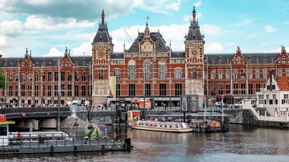 Lugar Estación Central de Ámsterdam