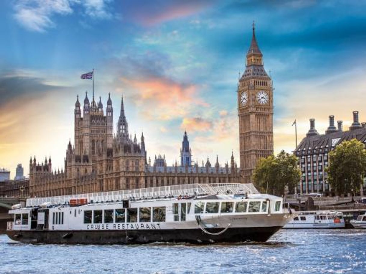 Lugar London River Thames Lunch Cruise