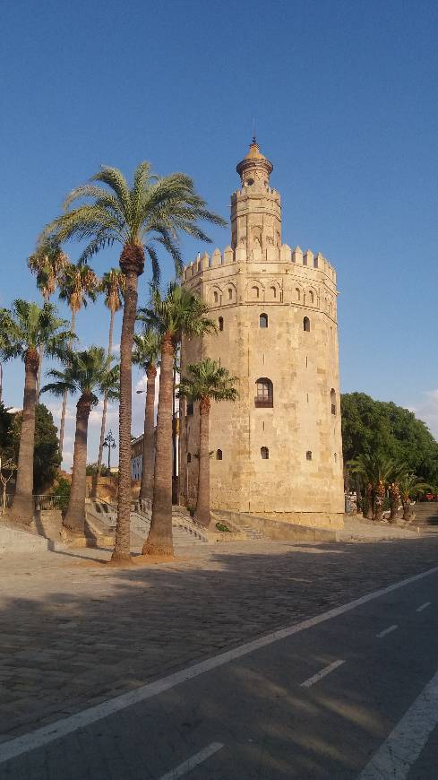 Place Torre del Oro