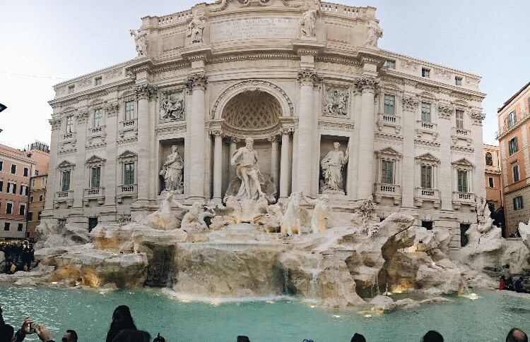 Lugar Fontana di Trevi