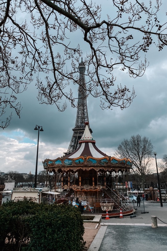 Place Torre Eiffel