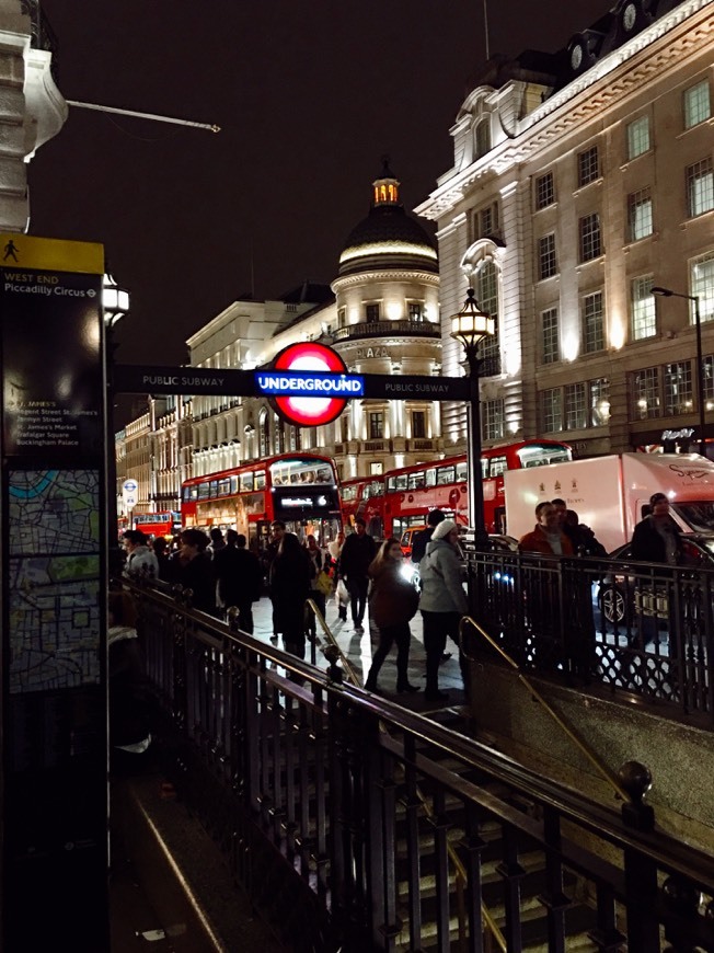 Place Piccadilly Circus