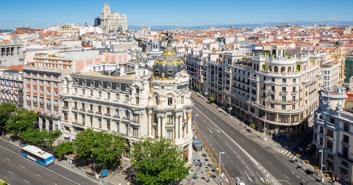 Lugar Madrid - España