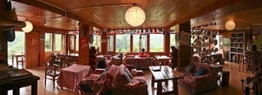 Place Dragon’s Den Hostel