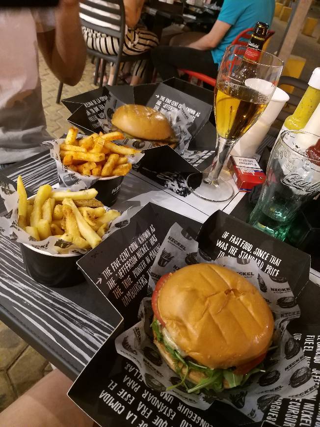 Restaurantes Nickel Burger Alameda