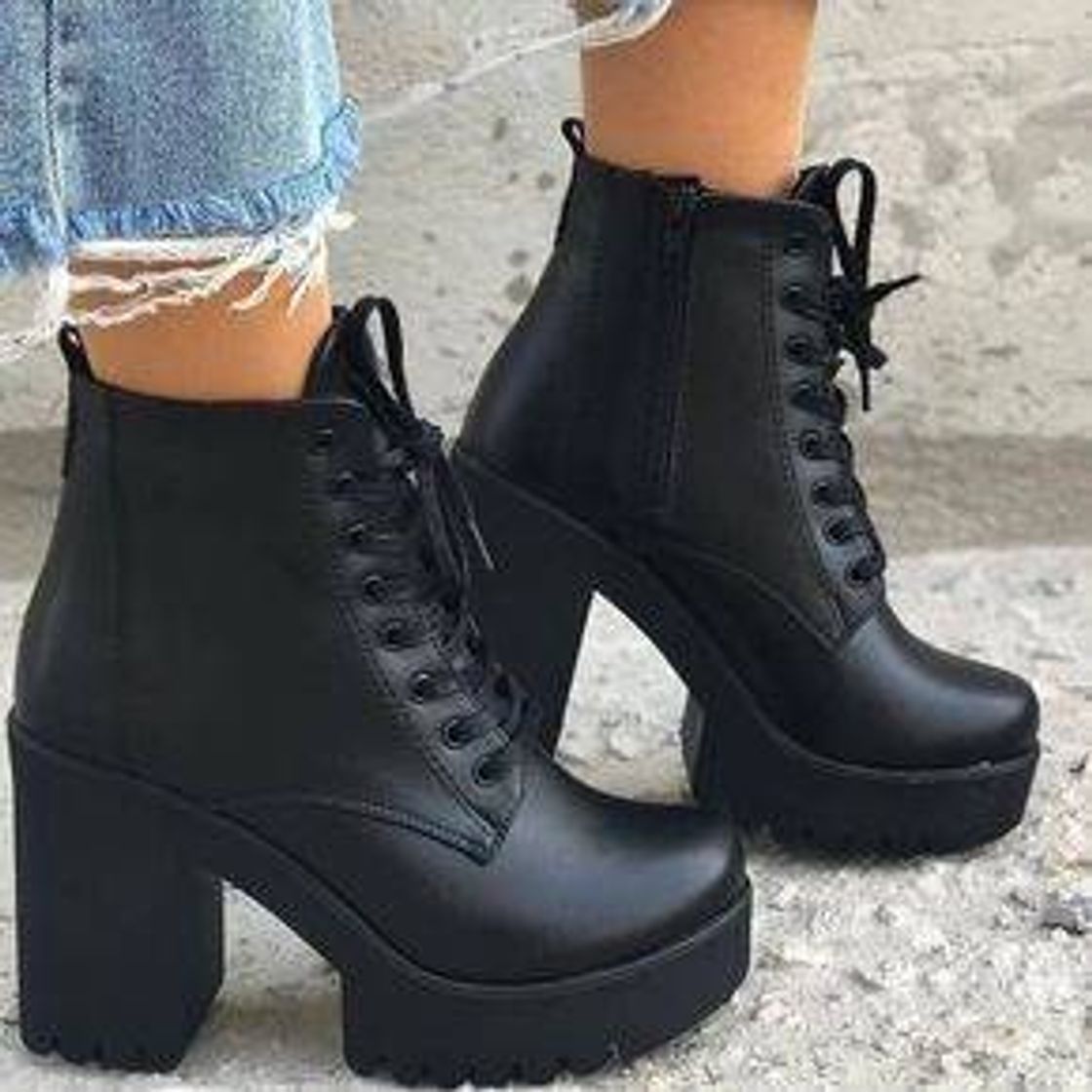 Fashion Bota linda 😍