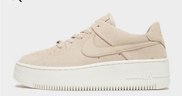 Product Nike Air Force 1 Sage Low para mujer