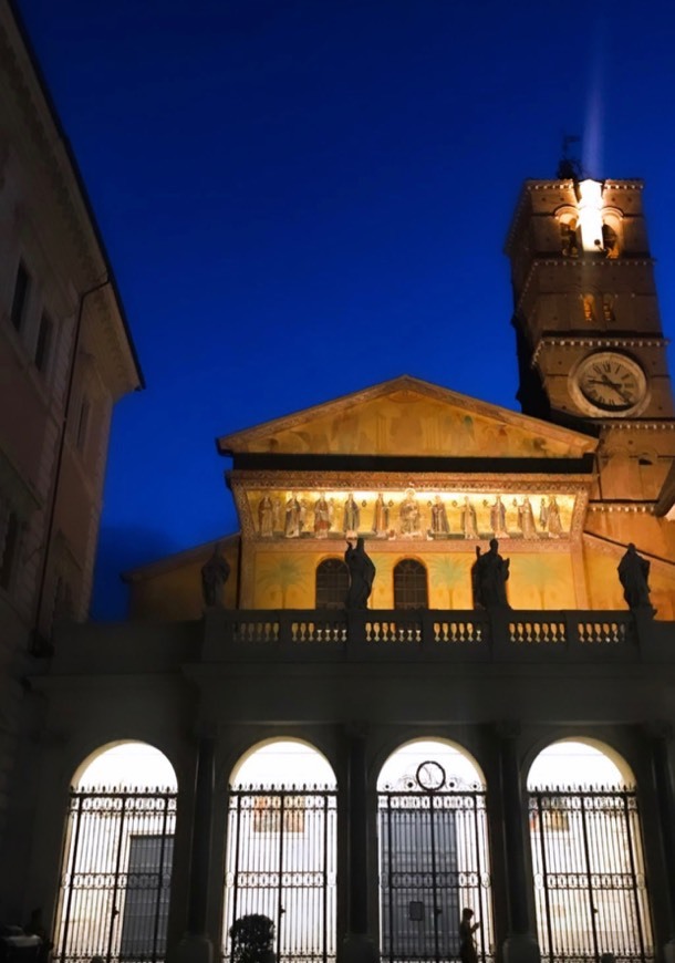 Lugar Piazza di Santa Maria in Trastevere