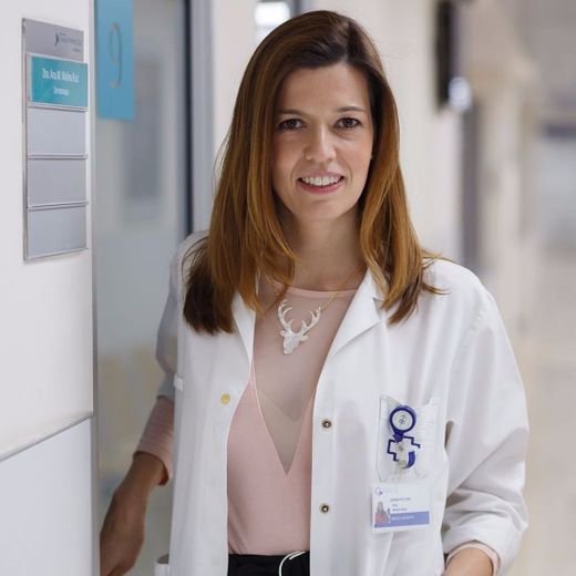 Dermatóloga — Doctora Ana Molina 