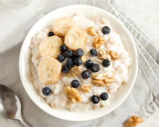 22 desayunos sanos y rápidos para empezar bien el día - Porridge ...