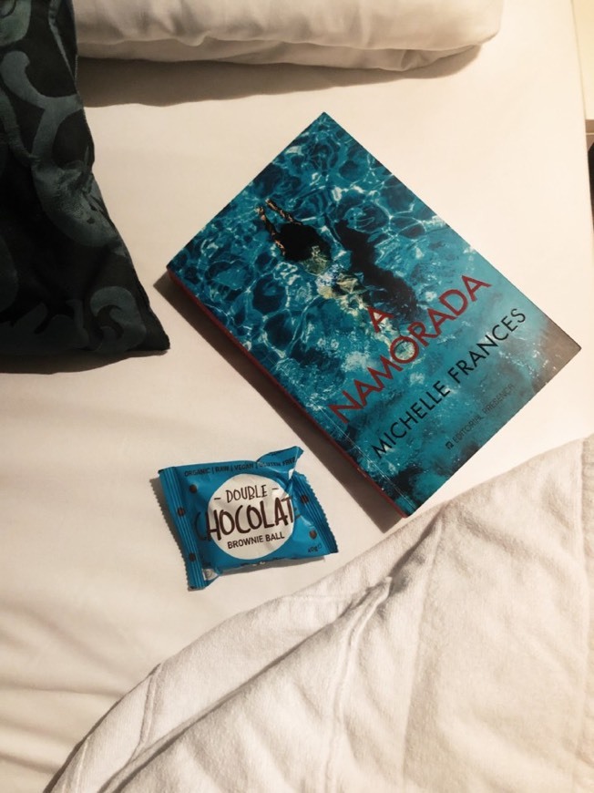 Libro A Namorada de Michelle Frances