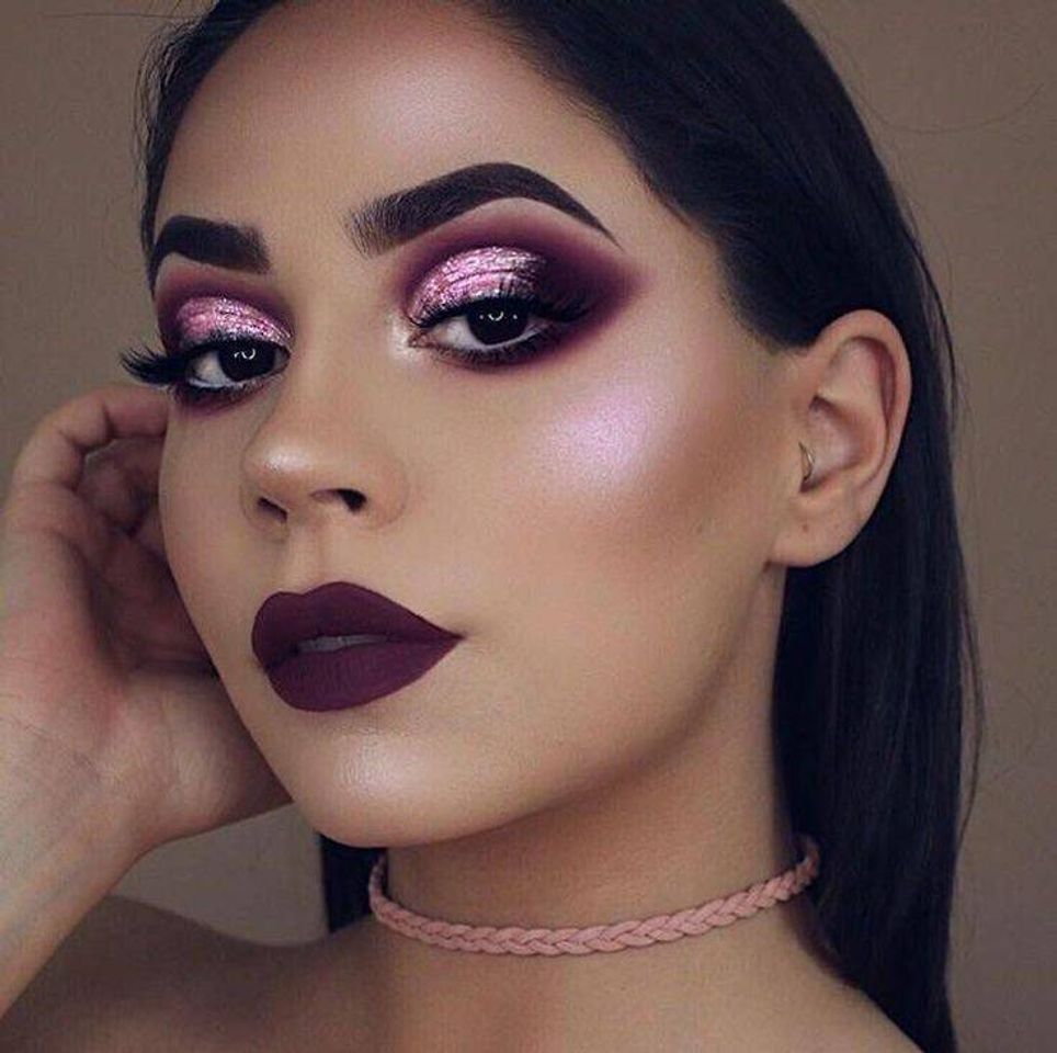 Moda Makeup roxo 