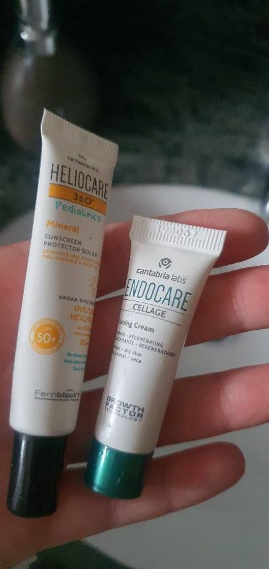 Producto Heliocare 360° Age Active Fluid SPF 50 - Crema Solar Facial