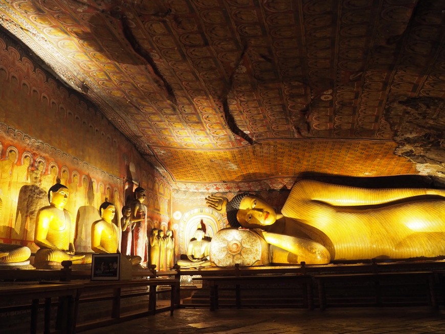 Place Dambulla Cave Temple