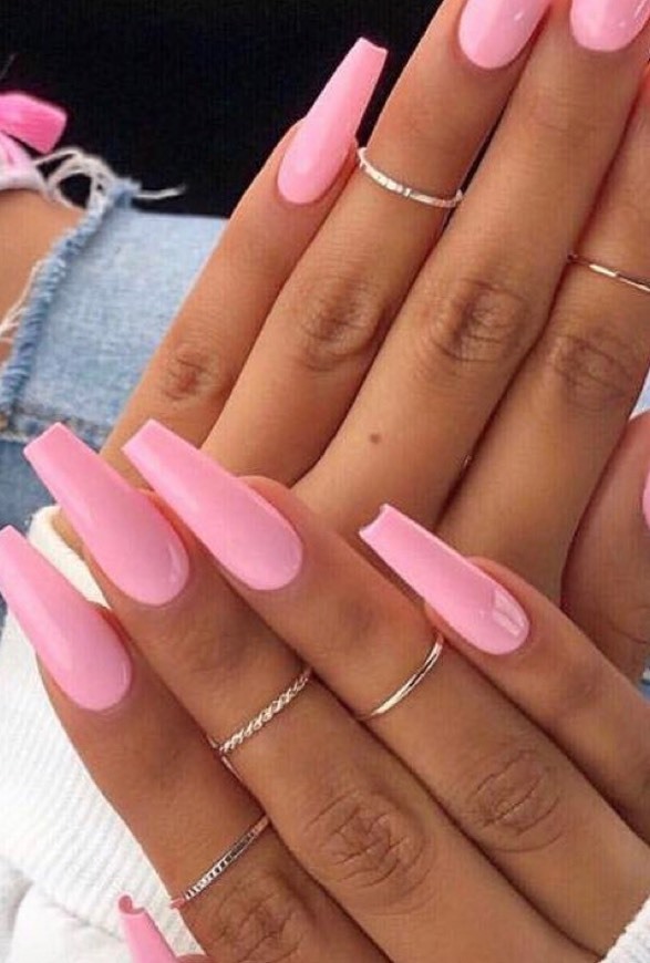 Social Barbie nails