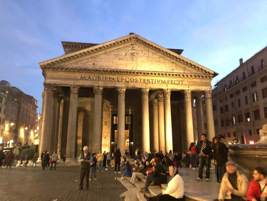 Place Pantheon