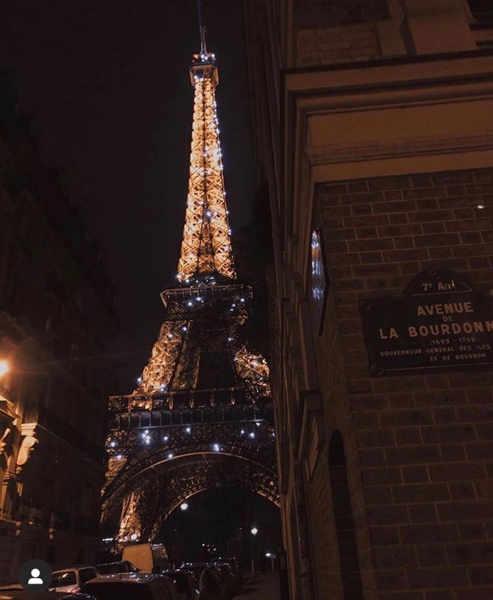 Place Torre Eiffel