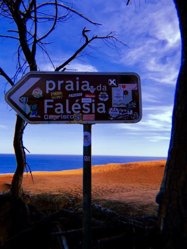 Place Praia da Falésia (Praia do Barranco das Belharucas)