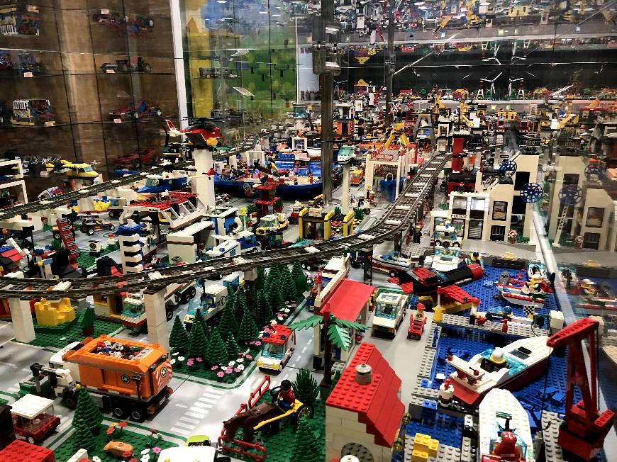 Lugar Lego Museum